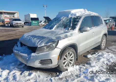 2017 Volkswagen Tiguan 2.0T Wolfsburg Edition из США, поврежденный, VIN WVGSV7AX3HW509034